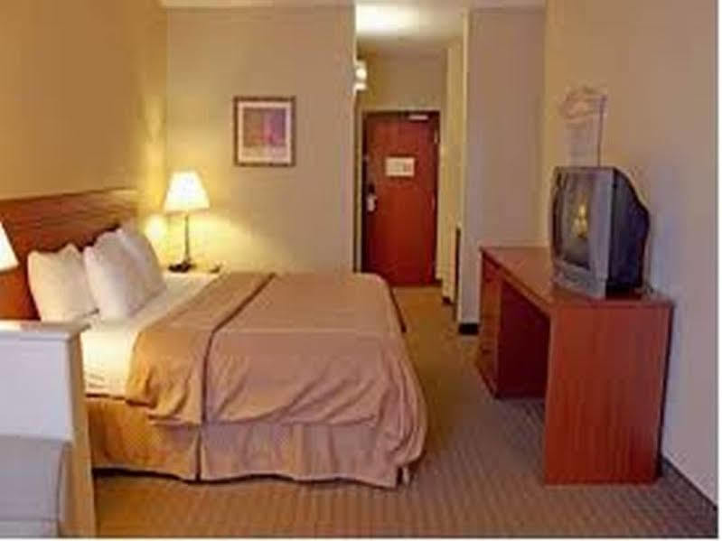 Quality Suites Austin Extérieur photo
